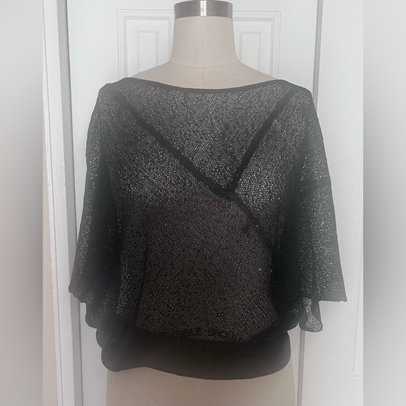 Sequenced top - Picture 1 of 4